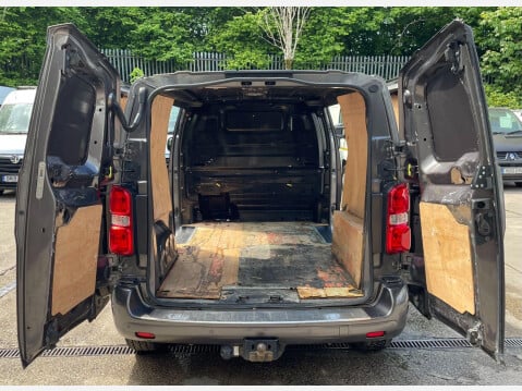 Peugeot Expert 2.0 BlueHDi 1400 Professional Plus Standard Panel Van MWB Euro 6 (s/s) 6dr 12