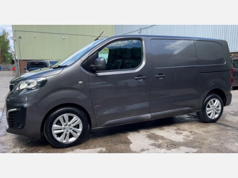 Peugeot Expert 2.0 BlueHDi 1400 Professional Plus Standard Panel Van MWB Euro 6 (s/s) 6dr 18