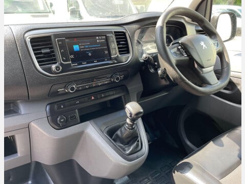 Peugeot Expert 2.0 BlueHDi 1400 Professional Plus Standard Panel Van MWB Euro 6 (s/s) 6dr 34