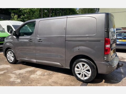 Peugeot Expert 2.0 BlueHDi 1400 Professional Plus Standard Panel Van MWB Euro 6 (s/s) 6dr 14