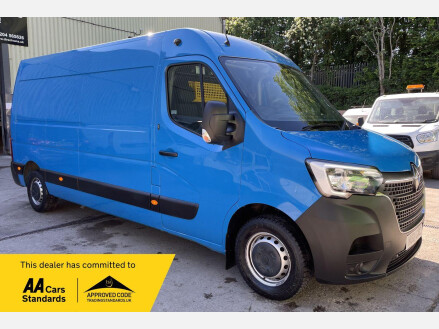 Renault Master 2.3 dCi ENERGY 35 Business FWD LWB Medium Roof Euro 6 (s/s) 4dr