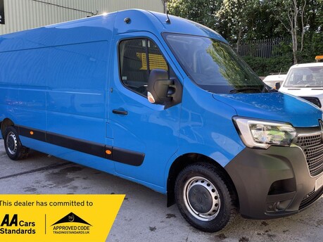 Renault Master 2.3 dCi ENERGY 35 Business FWD LWB Medium Roof Euro 6 (s/s) 4dr