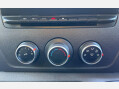 Renault Master 2.3 dCi ENERGY 35 Business FWD LWB Medium Roof Euro 6 (s/s) 4dr 33