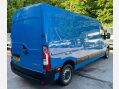 Renault Master 2.3 dCi ENERGY 35 Business FWD LWB Medium Roof Euro 6 (s/s) 4dr 9