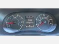 Renault Master 2.3 dCi ENERGY 35 Business FWD LWB Medium Roof Euro 6 (s/s) 4dr 27