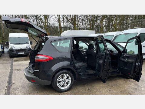 Ford S-Max 2.0 Zetec Euro 5 5dr 9