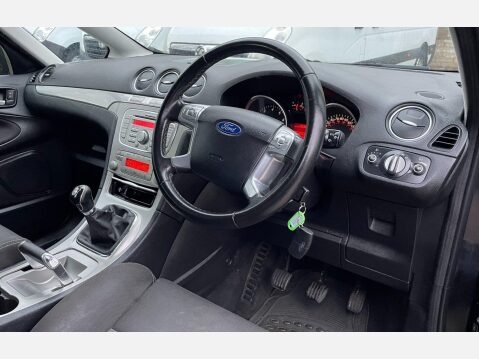 Ford S-Max 2.0 Zetec Euro 5 5dr 28