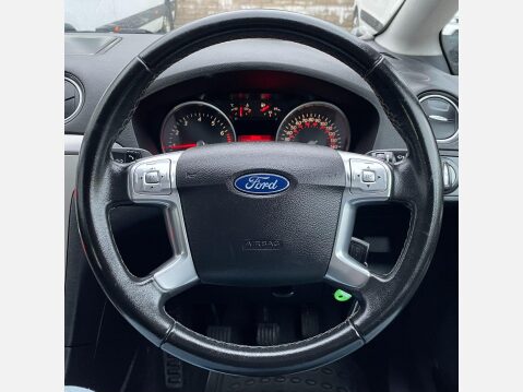 Ford S-Max 2.0 Zetec Euro 5 5dr 30