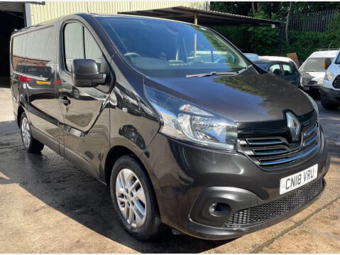Renault Trafic 1.6 dCi 27 Sport Nav SWB Standard Roof Euro 6 5dr 4