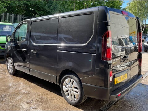 Renault Trafic 1.6 dCi 27 Sport Nav SWB Standard Roof Euro 6 5dr 13