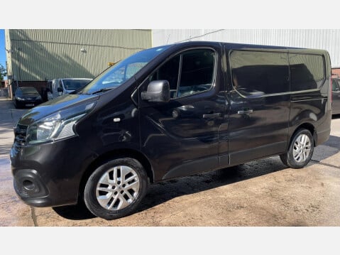 Renault Trafic 1.6 dCi 27 Sport Nav SWB Standard Roof Euro 6 5dr 18