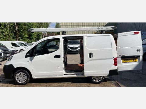Nissan NV200 1.5 dCi Acenta SWB Euro 6 6dr 17