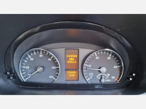 Mercedes-Benz Sprinter 2.1 313 CDI RWD L2 2dr 36