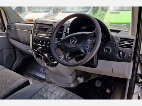 Mercedes-Benz Sprinter 2.1 313 CDI RWD L2 2dr 33