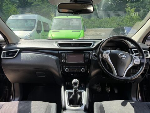 Nissan Qashqai 1.2 DIG-T n-tec+ 2WD Euro 6 (s/s) 5dr 9