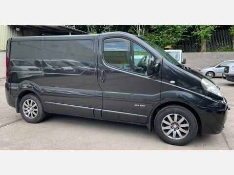 Renault Trafic 2.5 dCi SL27 Sport L1 H1 4dr (Phase 3) 6
