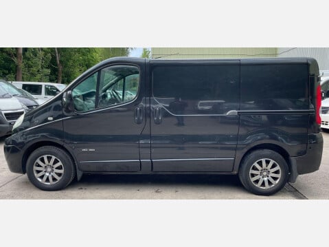 Renault Trafic 2.5 dCi SL27 Sport L1 H1 4dr (Phase 3) 15