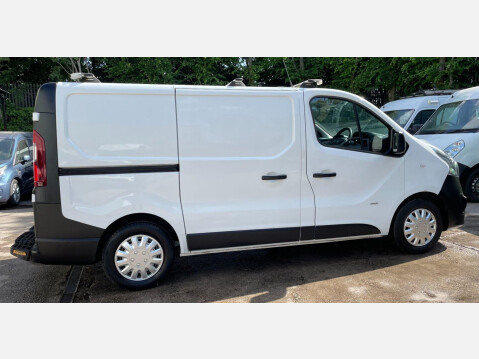 Vauxhall Vivaro 1.6 CDTi 2900 ecoFLEX L1 H1 Euro 5 (s/s) 5dr 9