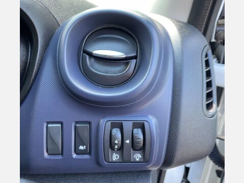 Vauxhall Vivaro 1.6 CDTi 2900 ecoFLEX L1 H1 Euro 5 (s/s) 5dr 26