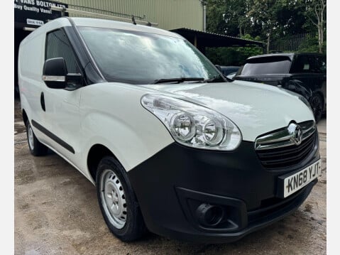 Vauxhall Combo 1.3 CDTi 2000 ecoFLEX 16v FWD L1 H1 3dr 4