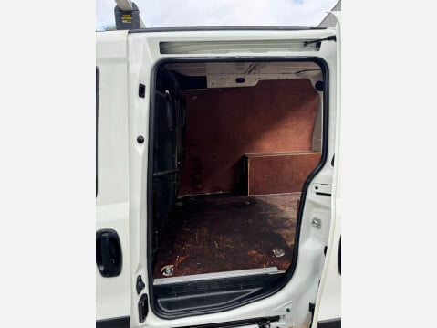 Vauxhall Combo 1.3 CDTi 2000 ecoFLEX 16v FWD L1 H1 3dr 24