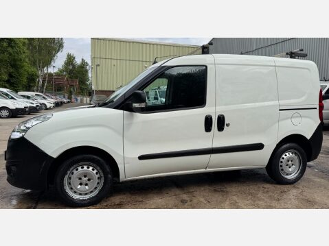 Vauxhall Combo 1.3 CDTi 2000 ecoFLEX 16v FWD L1 H1 3dr 22