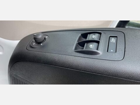Peugeot Boxer 2.0 BlueHDi 335 Professional L3 H2 Euro 6 5dr 23