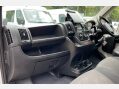 Peugeot Boxer 2.0 BlueHDi 335 Professional L3 H2 Euro 6 5dr 41