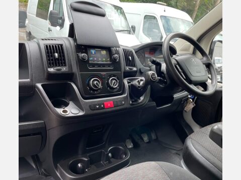Peugeot Boxer 2.0 BlueHDi 335 Professional L3 H2 Euro 6 5dr 42