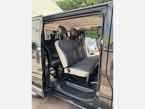 Renault Trafic 2.0 dCi SL27 Sport Crew Van QS6 L1 H1 4dr (Phase 3) 12