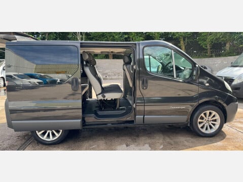Renault Trafic 2.0 dCi SL27 Sport Crew Van QS6 L1 H1 4dr (Phase 3) 13