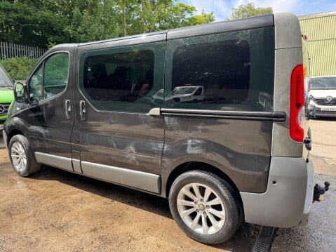 Renault Trafic 2.0 dCi SL27 Sport Crew Van QS6 L1 H1 4dr (Phase 3) 22