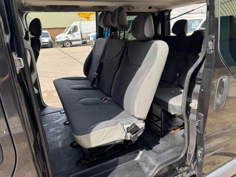 Renault Trafic 2.0 dCi SL27 Sport Crew Van QS6 L1 H1 4dr (Phase 3) 26