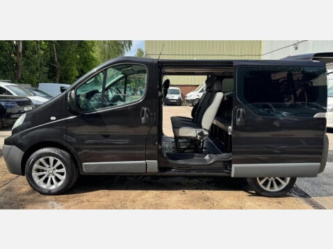 Renault Trafic 2.0 dCi SL27 Sport Crew Van QS6 L1 H1 4dr (Phase 3) 27