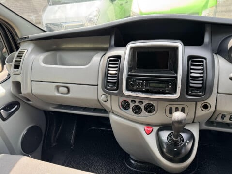 Renault Trafic 2.0 dCi SL27 Sport Crew Van QS6 L1 H1 4dr (Phase 3) 38