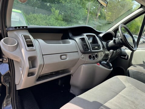 Renault Trafic 2.0 dCi SL27 Sport Crew Van QS6 L1 H1 4dr (Phase 3) 42