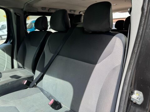 Renault Trafic 2.0 dCi SL27 Sport Crew Van QS6 L1 H1 4dr (Phase 3) 43