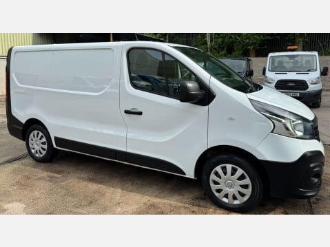 Renault Trafic 1.6 dCi 27 Business SWB Standard Roof Euro 6 5dr 5
