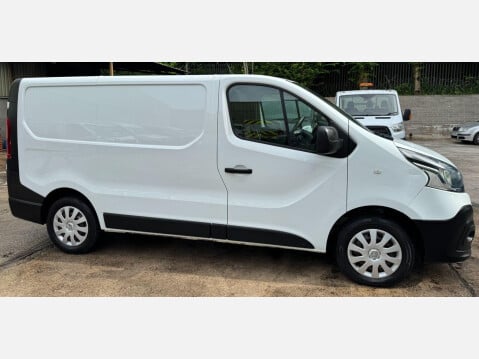 Renault Trafic 1.6 dCi 27 Business SWB Standard Roof Euro 6 5dr 6