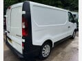 Renault Trafic 1.6 dCi 27 Business SWB Standard Roof Euro 6 5dr 11