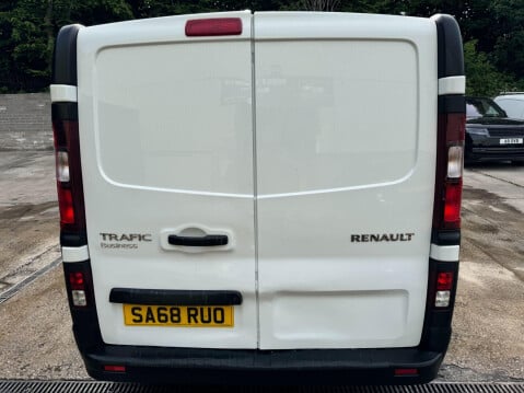 Renault Trafic 1.6 dCi 27 Business SWB Standard Roof Euro 6 5dr 13
