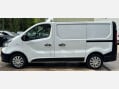 Renault Trafic 1.6 dCi 27 Business SWB Standard Roof Euro 6 5dr 19