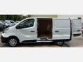 Renault Trafic 1.6 dCi 27 Business SWB Standard Roof Euro 6 5dr 21