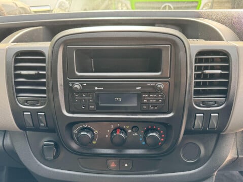 Renault Trafic 1.6 dCi 27 Business SWB Standard Roof Euro 6 5dr 36