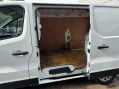 Renault Trafic 1.6 dCi 27 Business SWB Standard Roof Euro 6 5dr 22