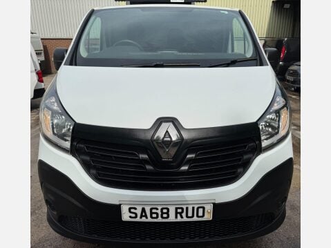 Renault Trafic 1.6 dCi 27 Business SWB Standard Roof Euro 6 5dr 28