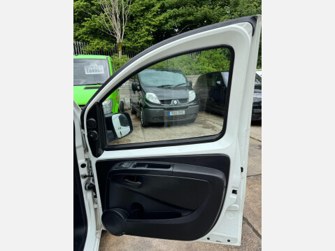Peugeot Bipper 1.3 HDi Professional FWD L1 H1 3dr 26