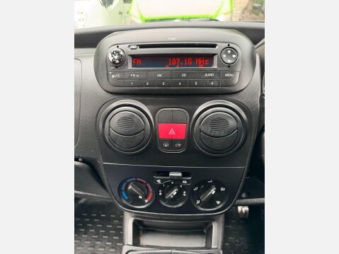 Peugeot Bipper 1.3 HDi Professional FWD L1 H1 3dr 32