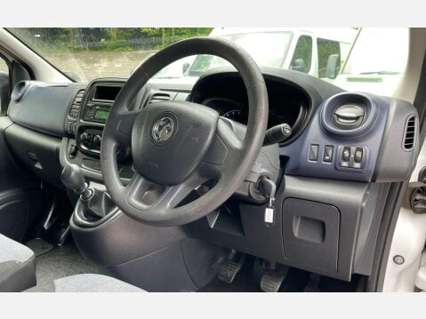 Vauxhall Vivaro 1.6 CDTi 2900 ecoFLEX L1 H1 Euro 5 (s/s) 5dr 27