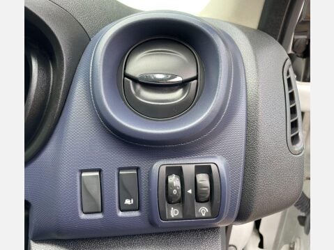 Vauxhall Vivaro 1.6 CDTi 2900 ecoFLEX L1 H1 Euro 5 (s/s) 5dr 28